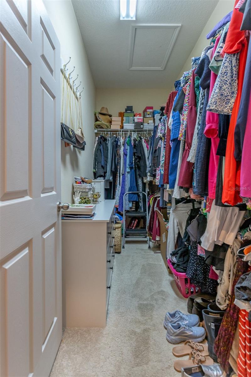 11143 WINTHROP Lk Dr RIVERVIEW, FL 33578