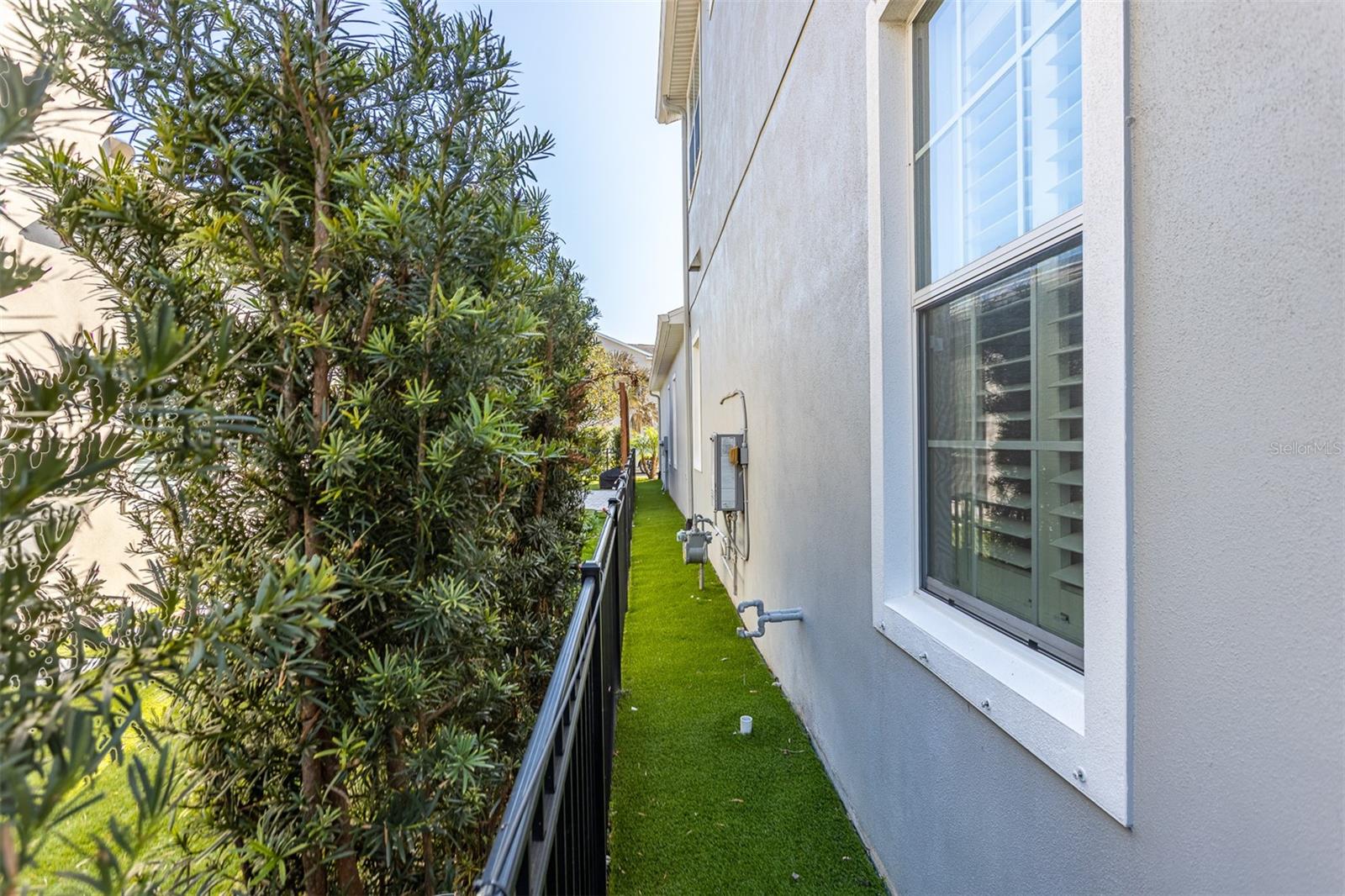 11143 WINTHROP Lk Dr RIVERVIEW, FL 33578