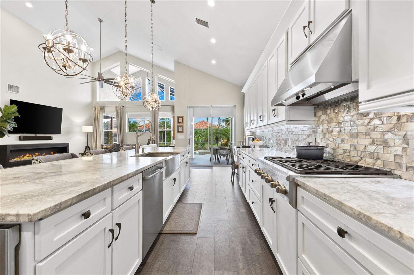 304 9TH Ave PALMETTO, FL 34221