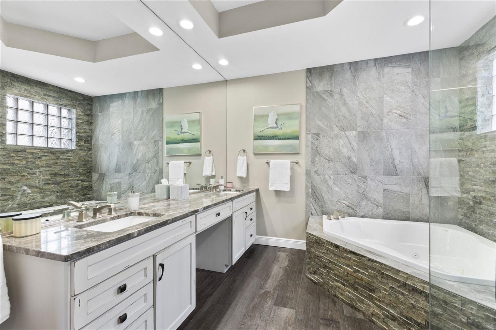 304 9TH Ave PALMETTO, FL 34221