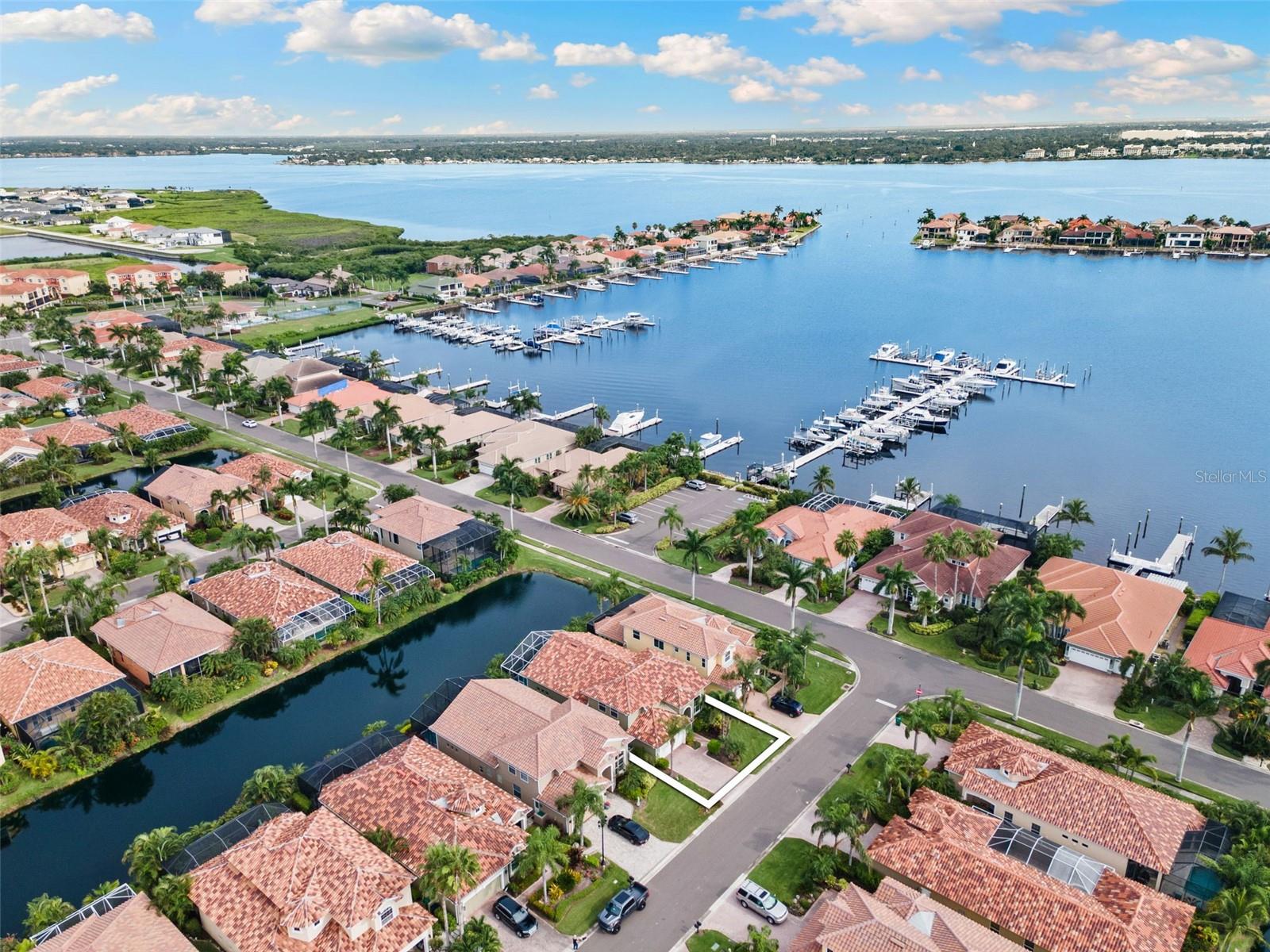 304 9TH Ave PALMETTO, FL 34221