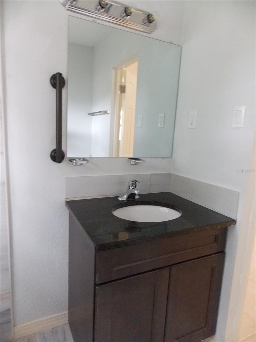 1669 35TH St SARASOTA, FL 34234