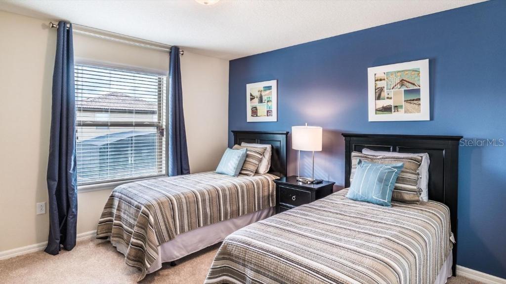 2112 ROME Dr KISSIMMEE, FL 34747