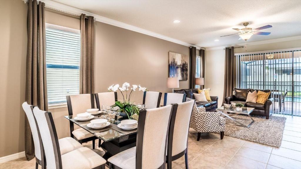 2112 ROME Dr KISSIMMEE, FL 34747