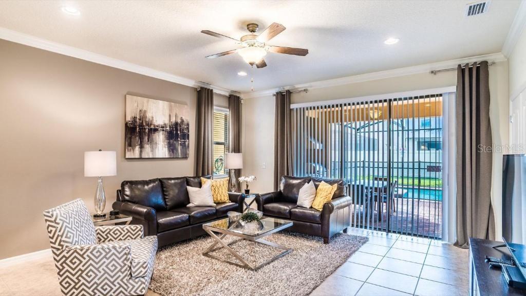 2112 ROME Dr KISSIMMEE, FL 34747