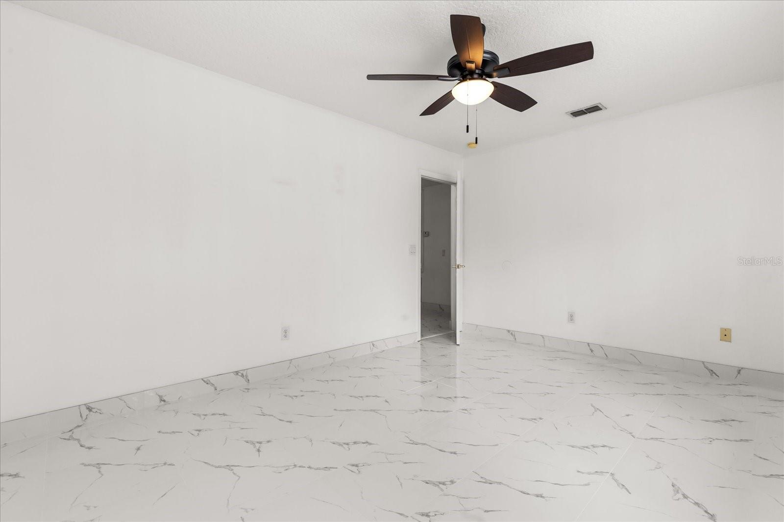 2205 WINTERMERE POINTE Dr WINTER GARDEN, FL 34787