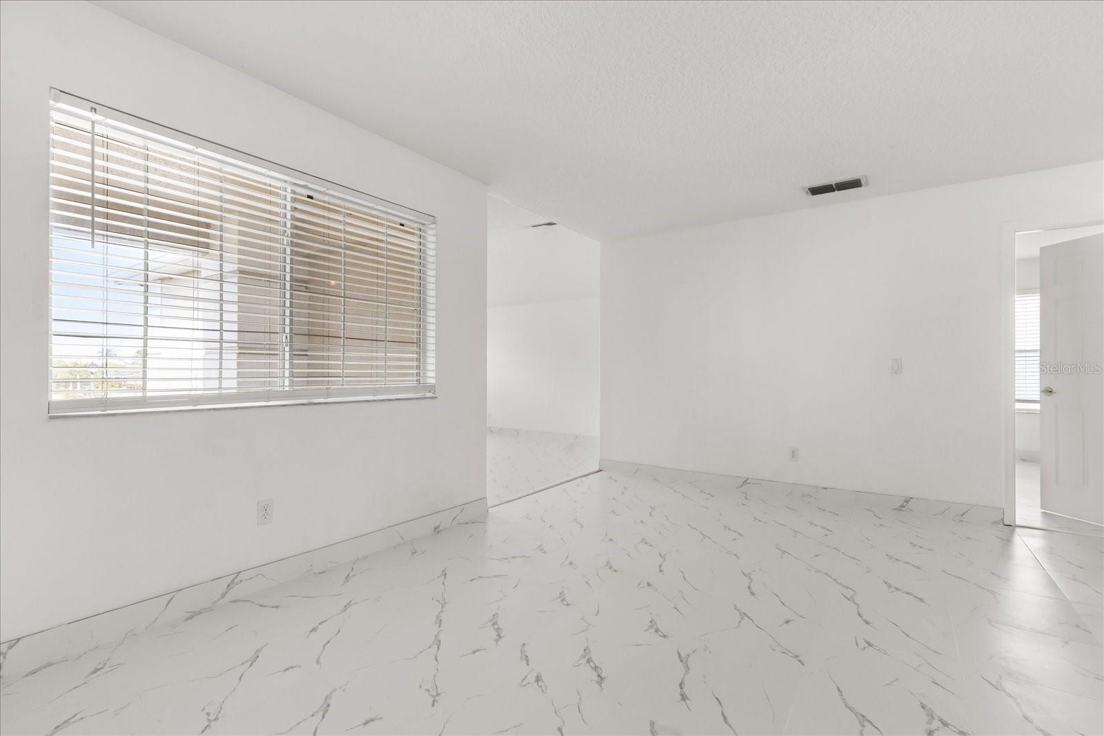 2205 WINTERMERE POINTE Dr WINTER GARDEN, FL 34787