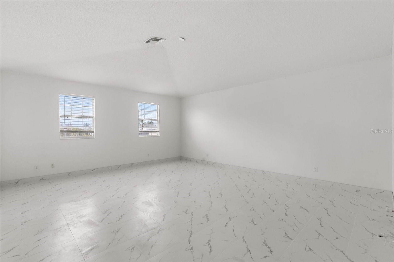 2205 WINTERMERE POINTE Dr WINTER GARDEN, FL 34787