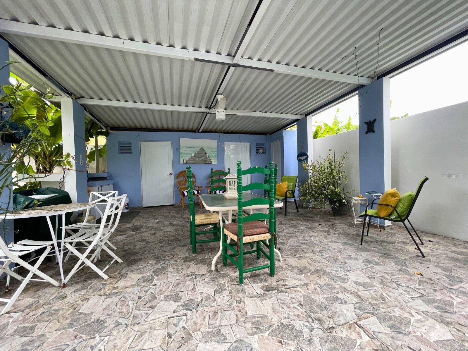 1ST FL SECTOR LA ROCA CALLE ORCA #124 FAJARDO, PR 00738