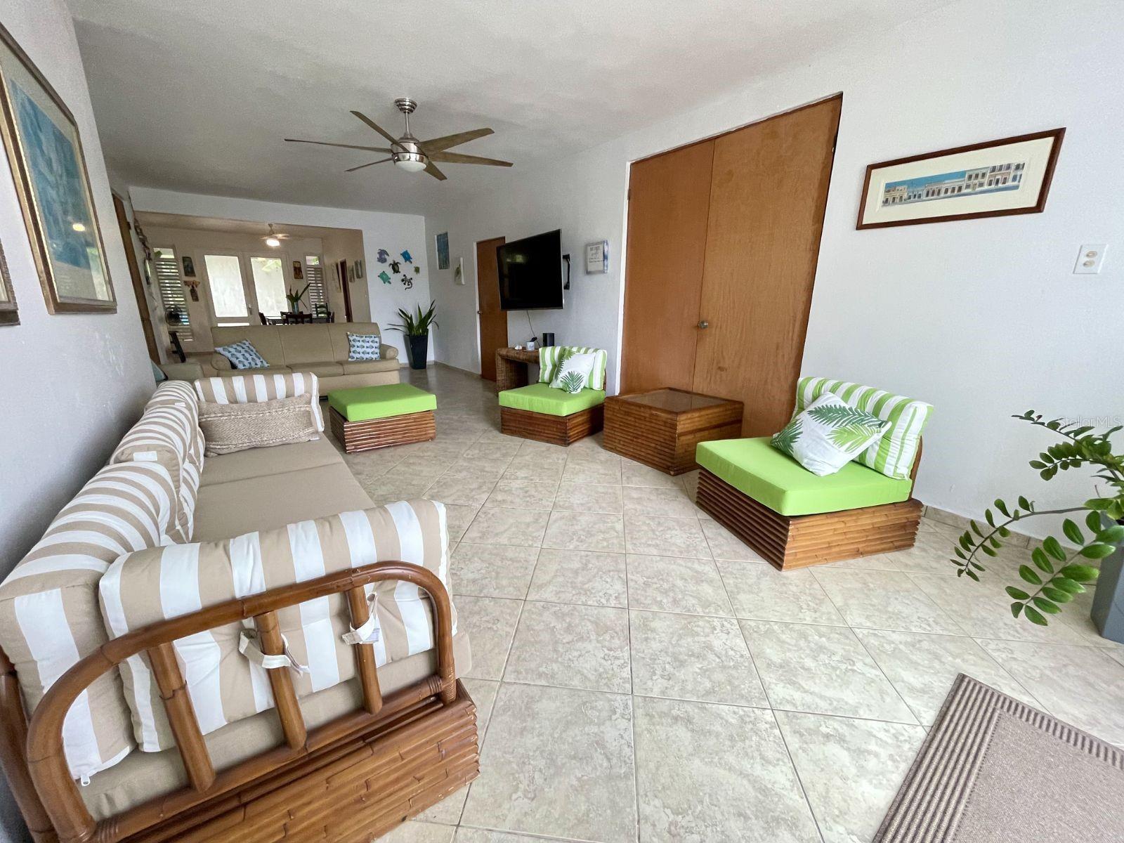 1ST FL SECTOR LA ROCA CALLE ORCA #124 FAJARDO, PR 00738