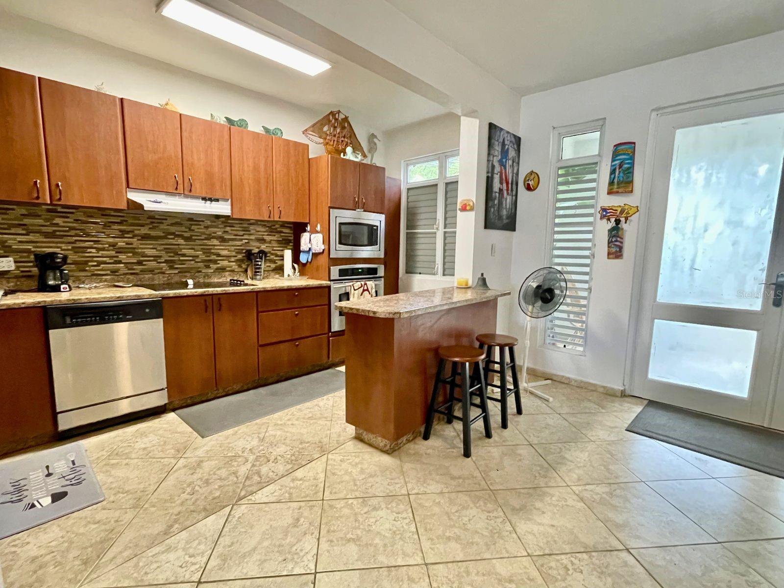 1ST FL SECTOR LA ROCA CALLE ORCA #124 FAJARDO, PR 00738