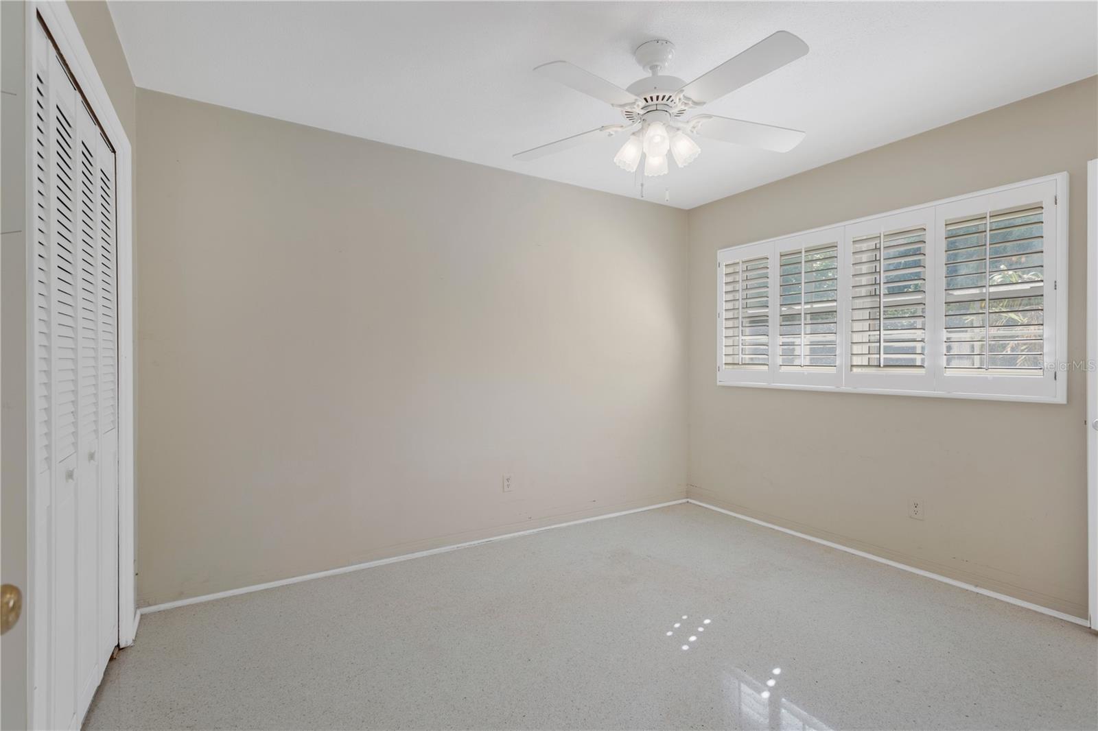 2400 ANDALUSIA Way ST PETERSBURG, FL 33704