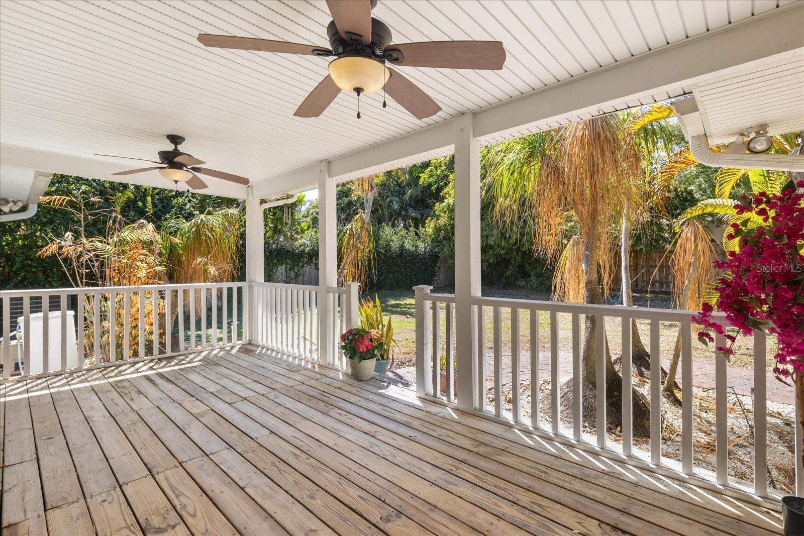 2400 ANDALUSIA Way ST PETERSBURG, FL 33704