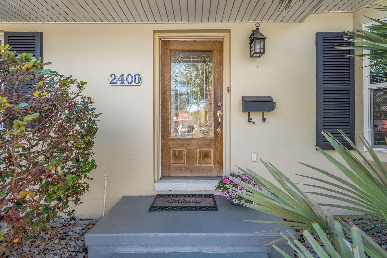 2400 ANDALUSIA Way ST PETERSBURG, FL 33704