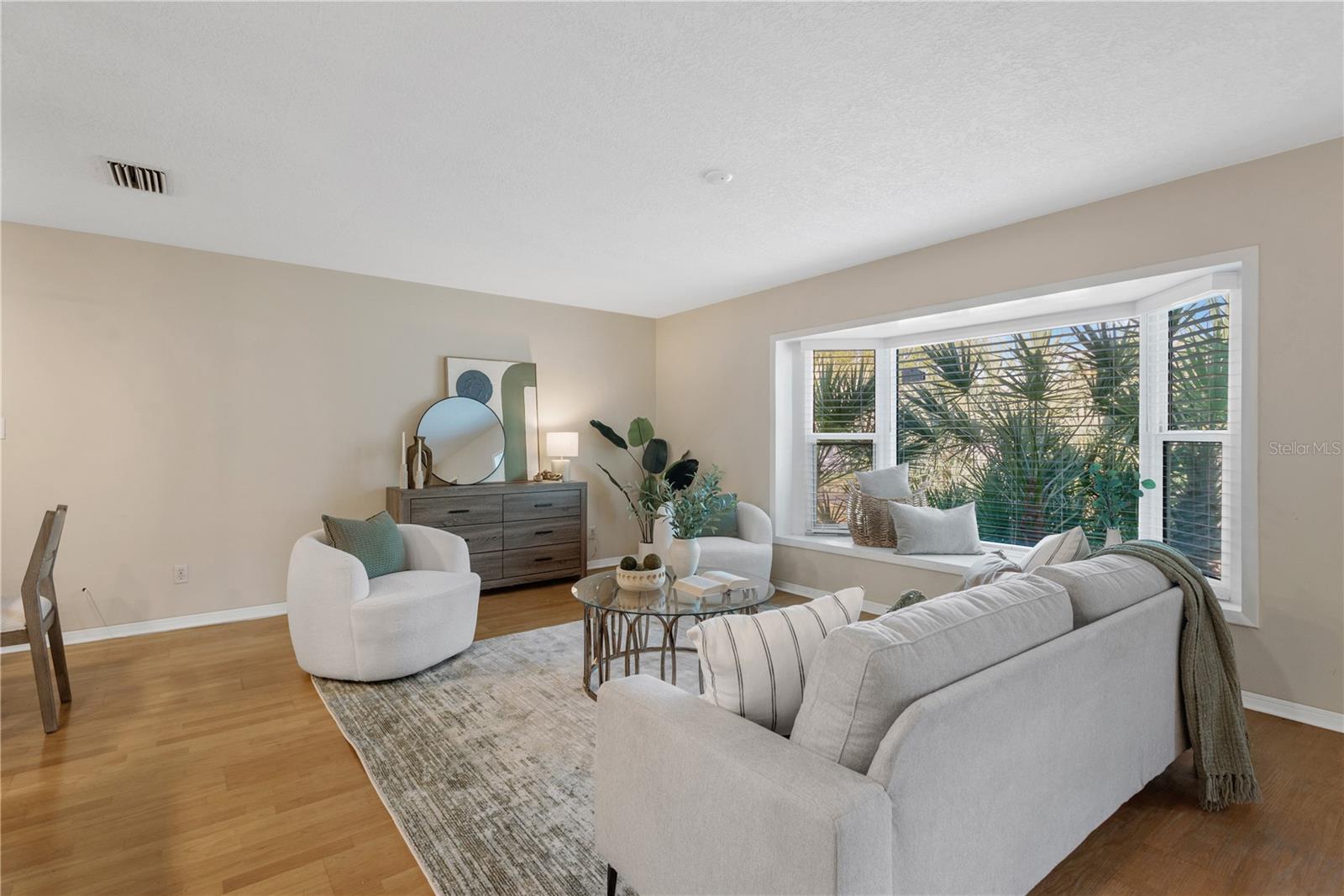 2400 ANDALUSIA Way ST PETERSBURG, FL 33704