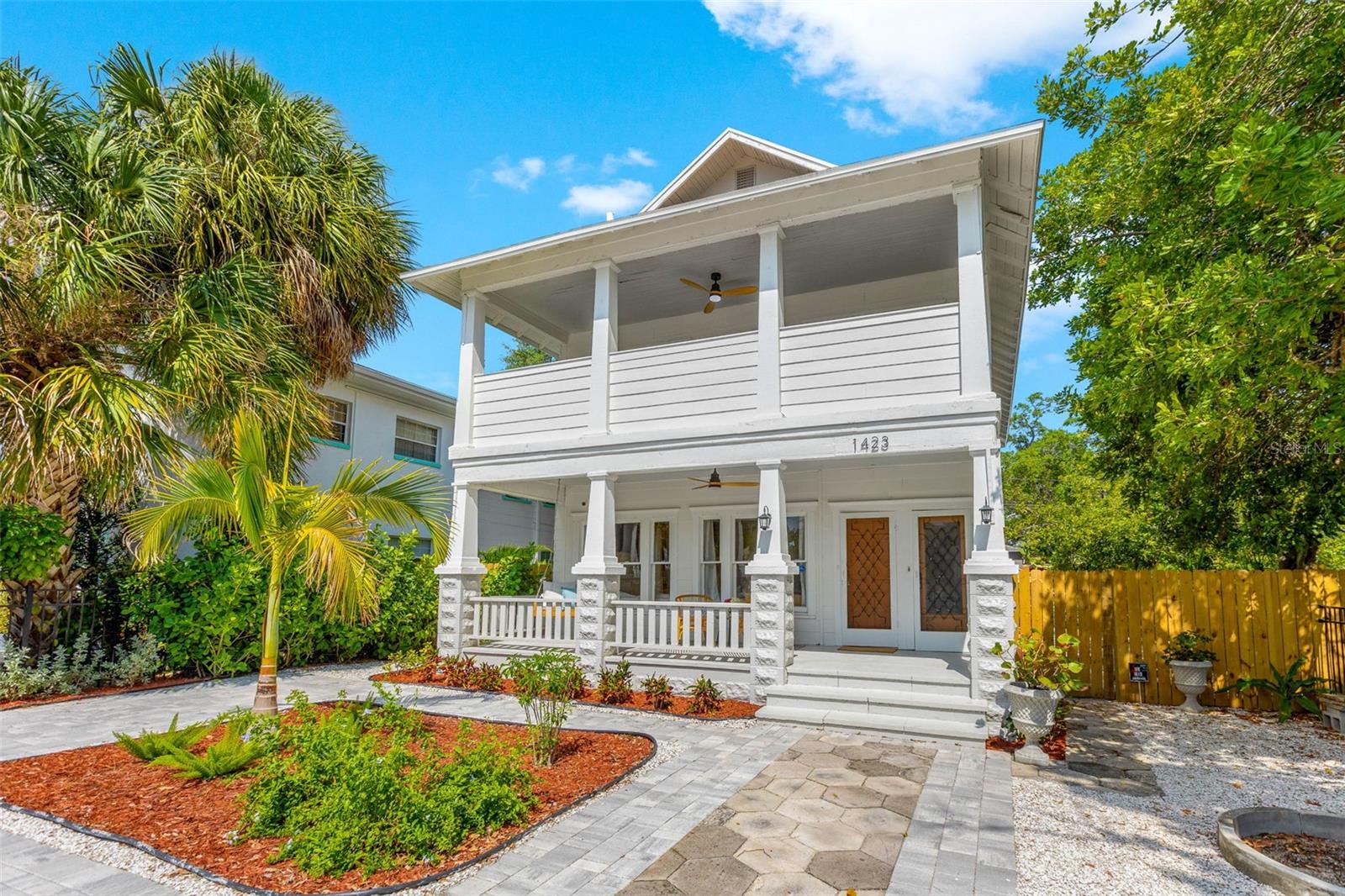 1423 Dr MARTIN LUTHER KING JR St ST PETERSBURG, FL 33704