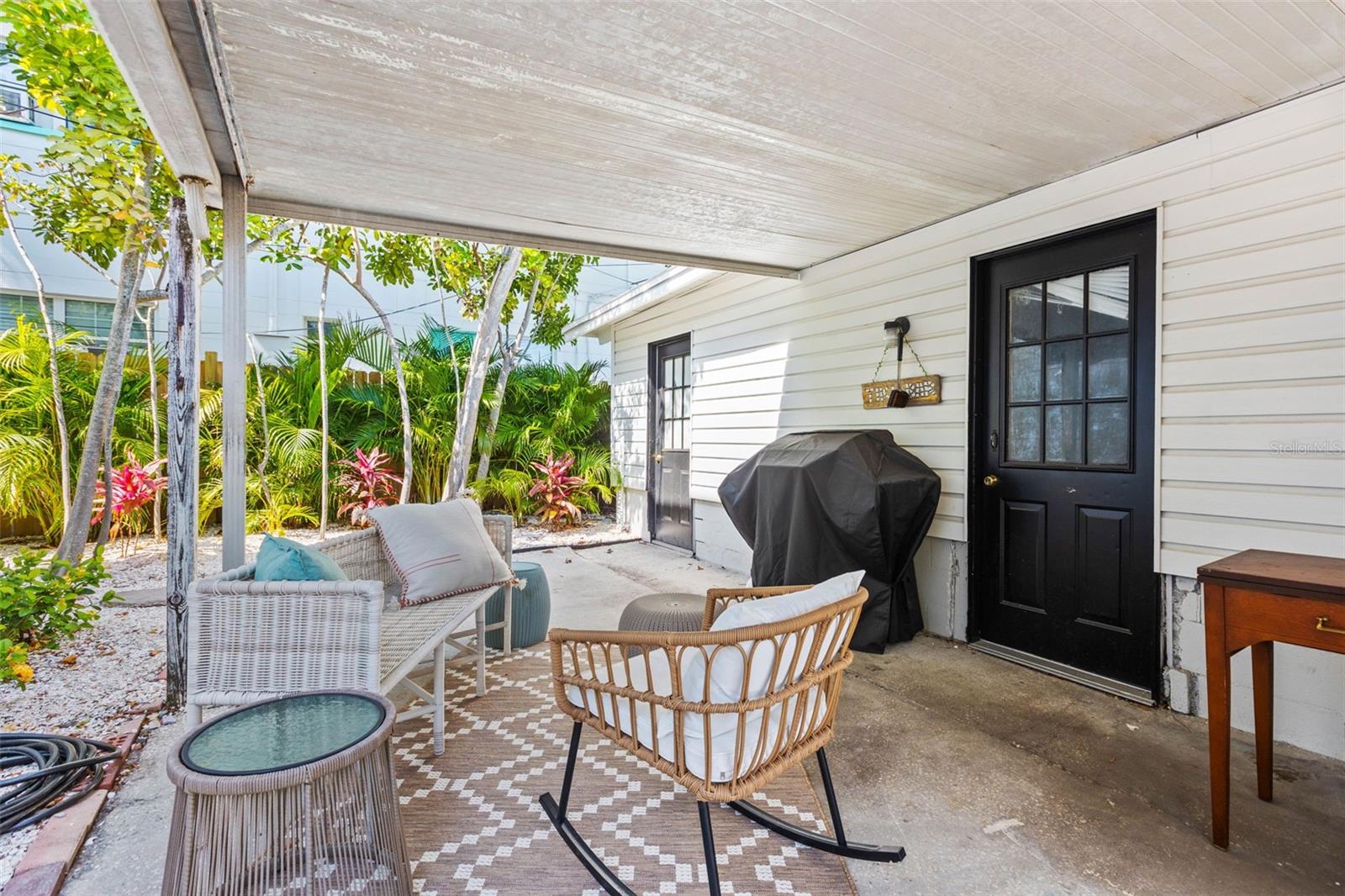 1423 Dr MARTIN LUTHER KING JR St ST PETERSBURG, FL 33704