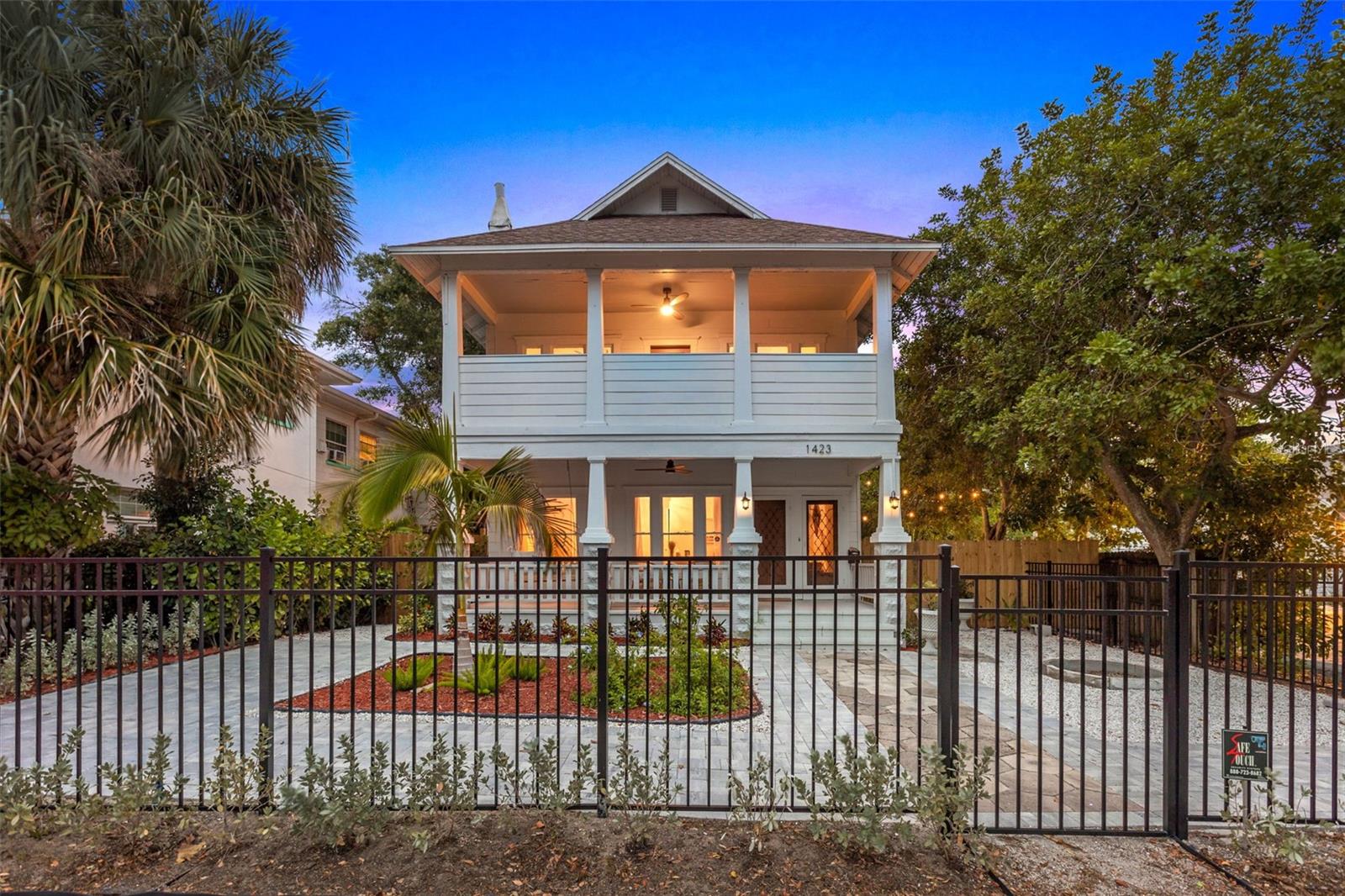1423 Dr MARTIN LUTHER KING JR St ST PETERSBURG, FL 33704