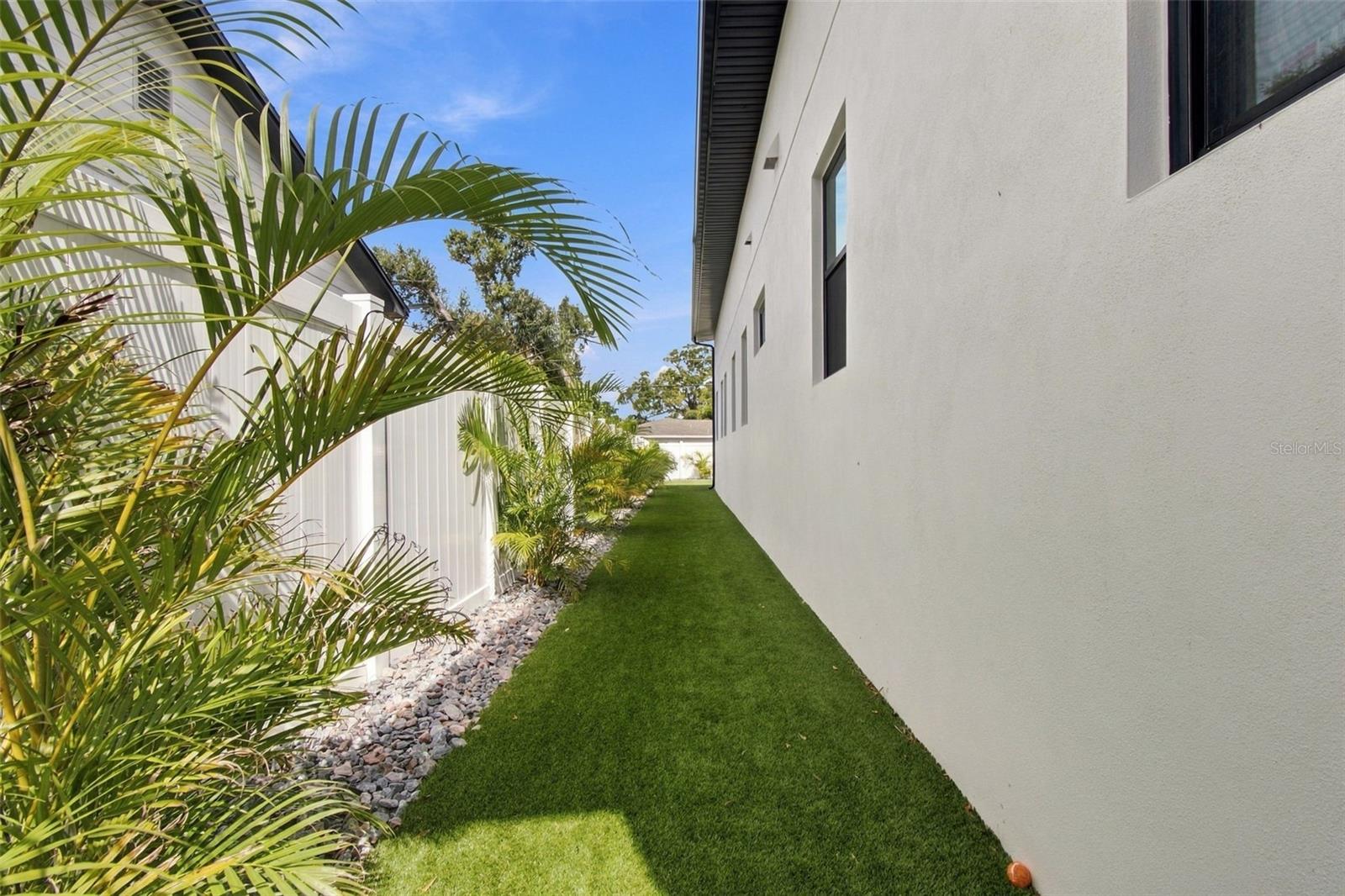 3721 6TH Ave ST PETERSBURG, FL 33713