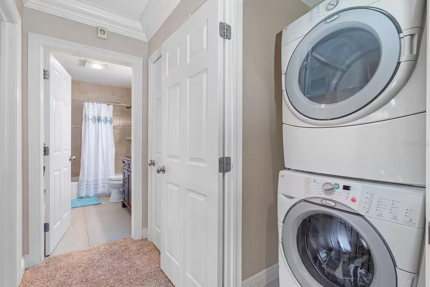 151 LAKESIDE Dr SANFORD, FL 32773