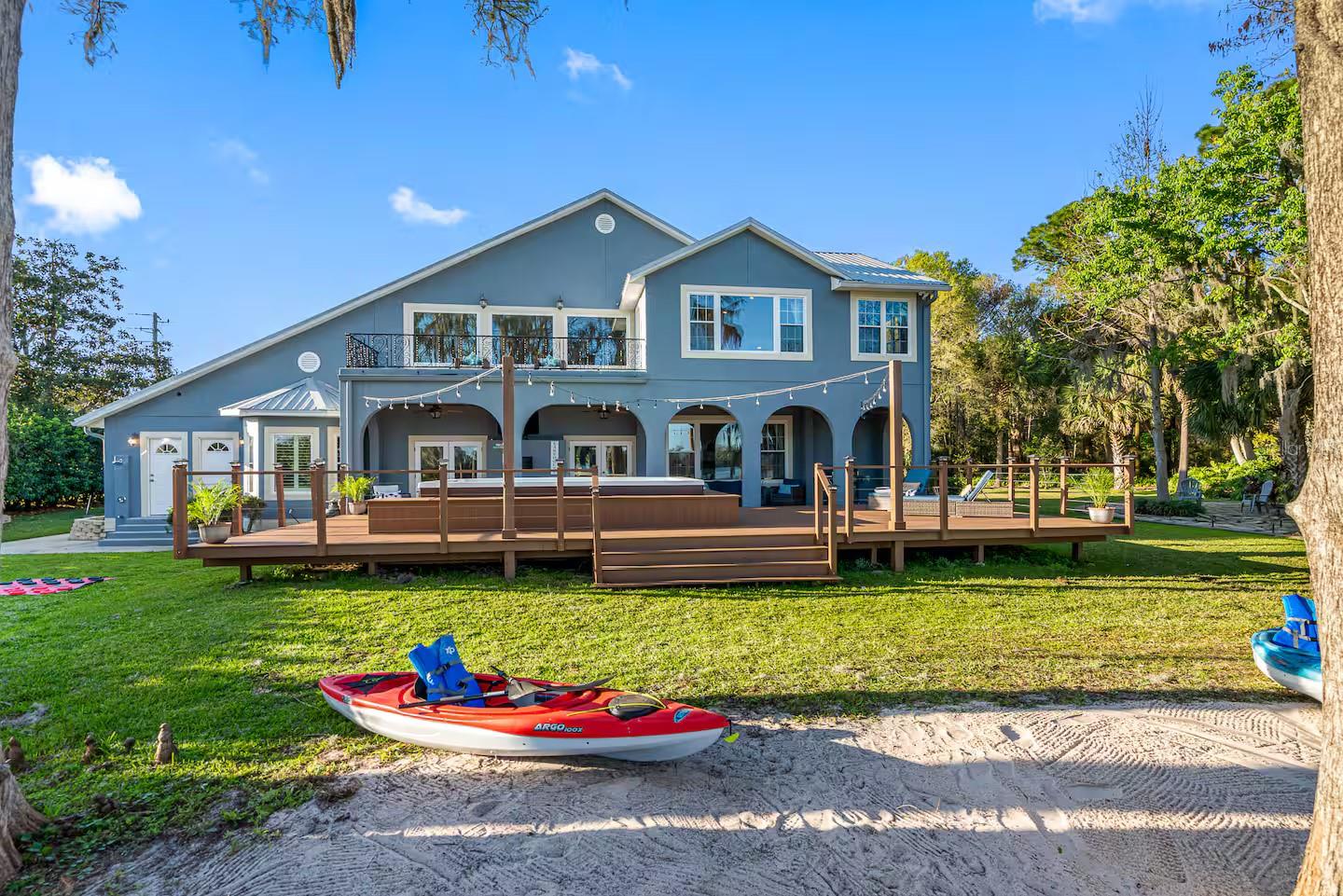 151 LAKESIDE Dr SANFORD, FL 32773