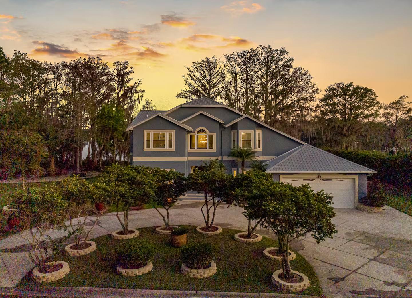 151 LAKESIDE Dr SANFORD, FL 32773