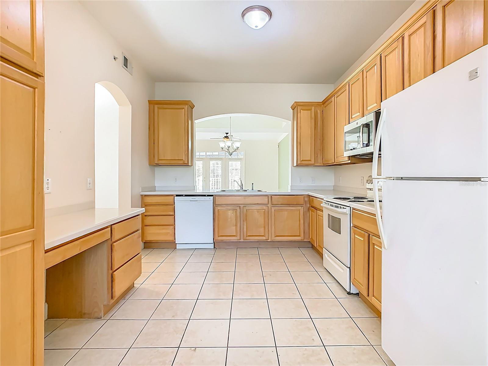 1210 VAUX Blvd #408 KISSIMMEE, FL 34747