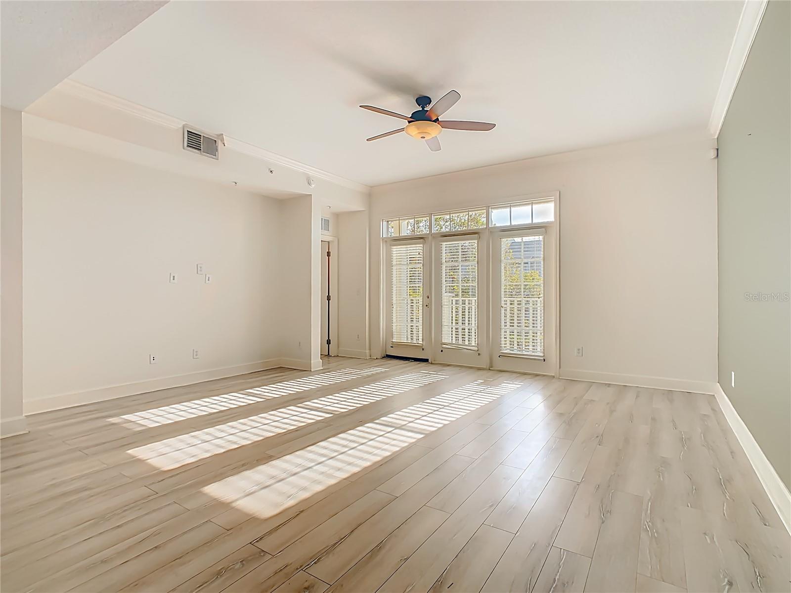 1210 VAUX Blvd #408 KISSIMMEE, FL 34747