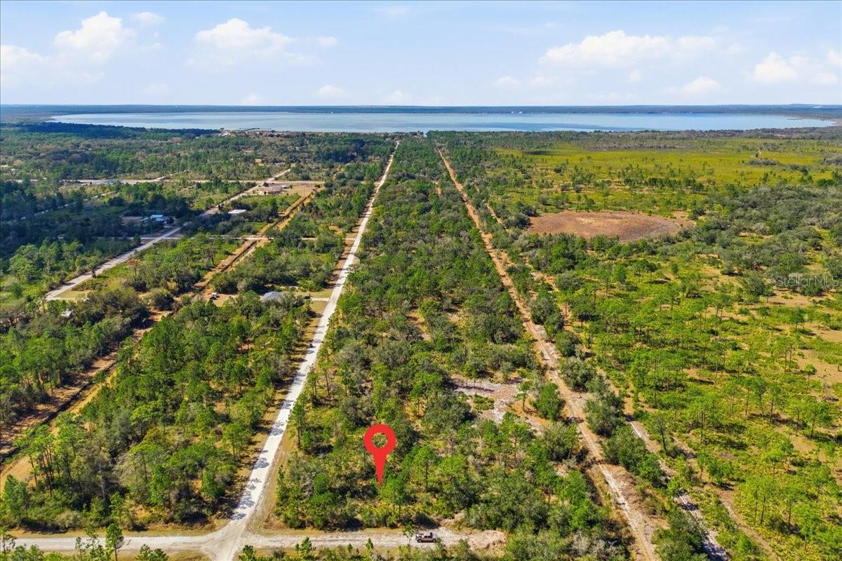 602 AZALEA Dr INDIAN LAKE ESTATES, FL 33855