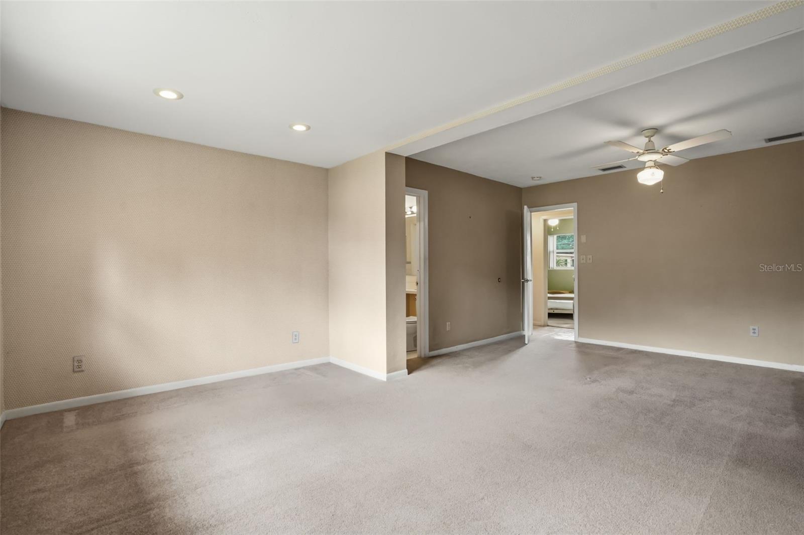 5409 STRATEMEYER Dr ORLANDO, FL 32839