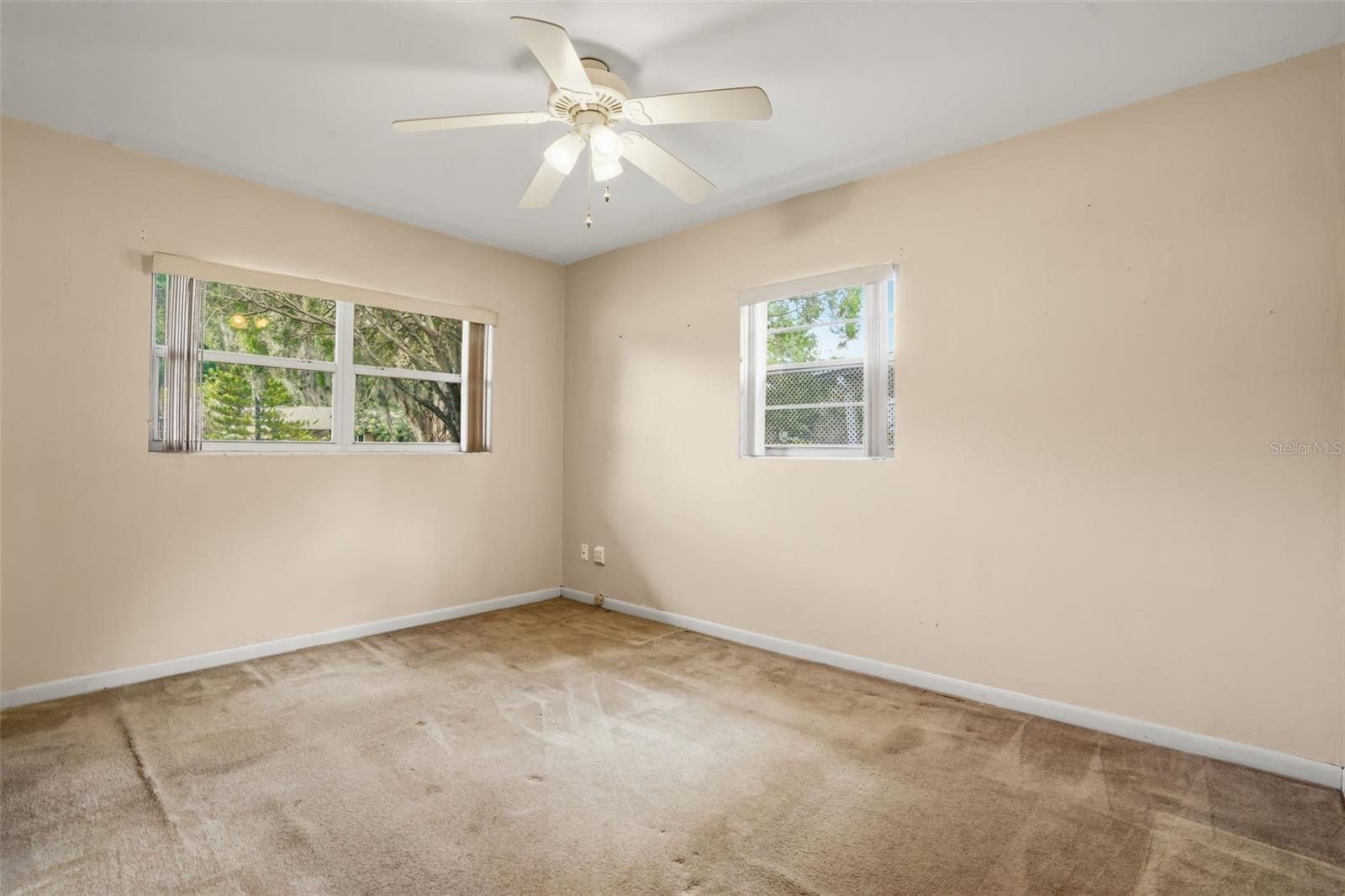 5409 STRATEMEYER Dr ORLANDO, FL 32839