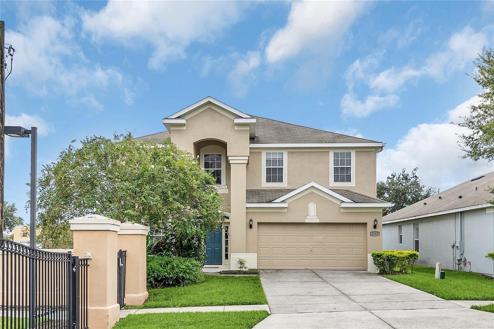 2715 MANESTY Ln
