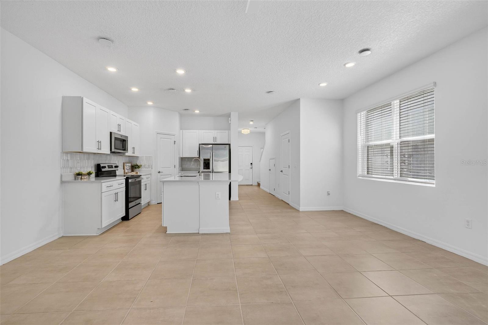 3583 DAVENPORT Crk Ct KISSIMMEE, FL 34746