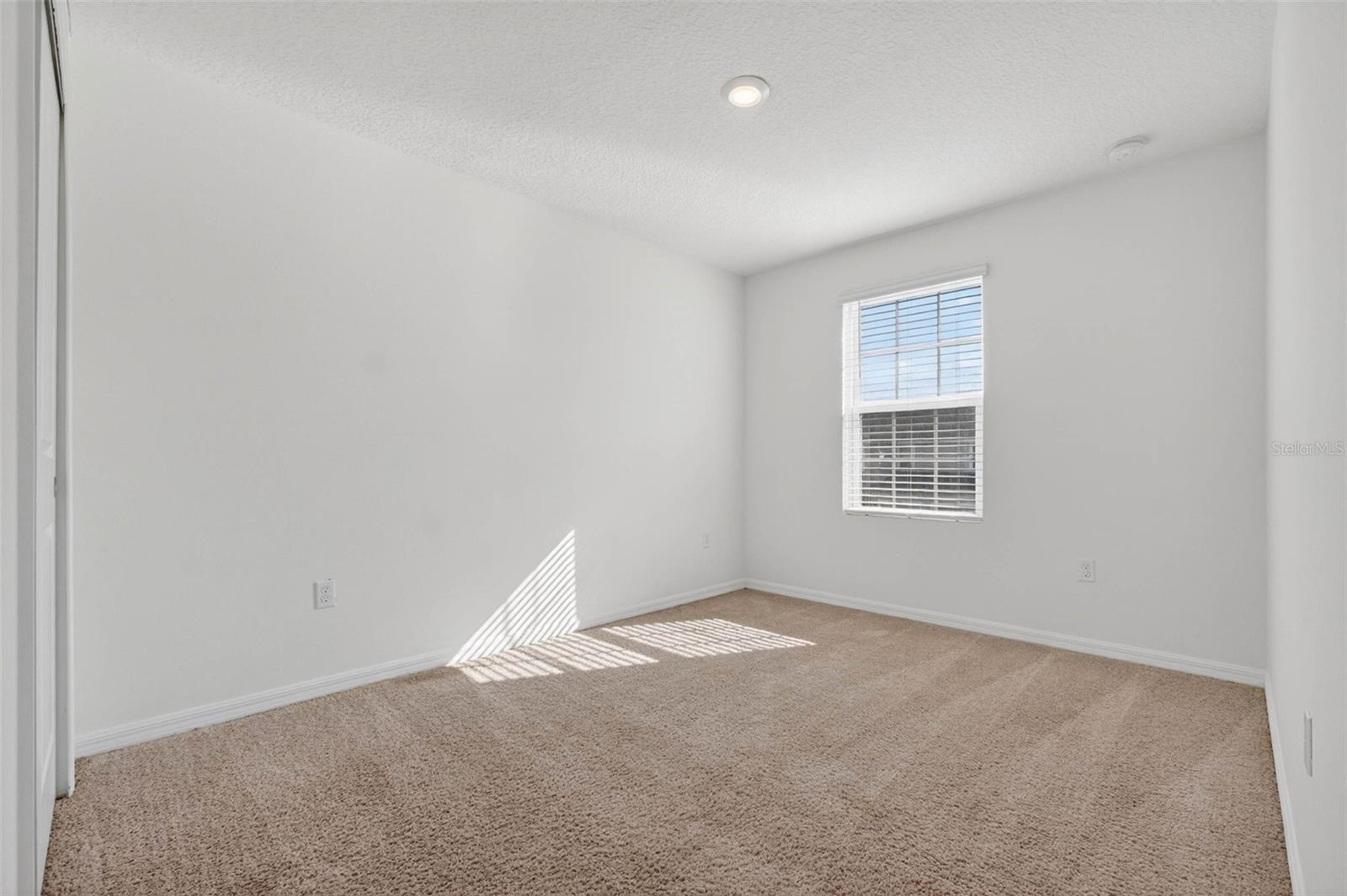 3583 DAVENPORT Crk Ct KISSIMMEE, FL 34746