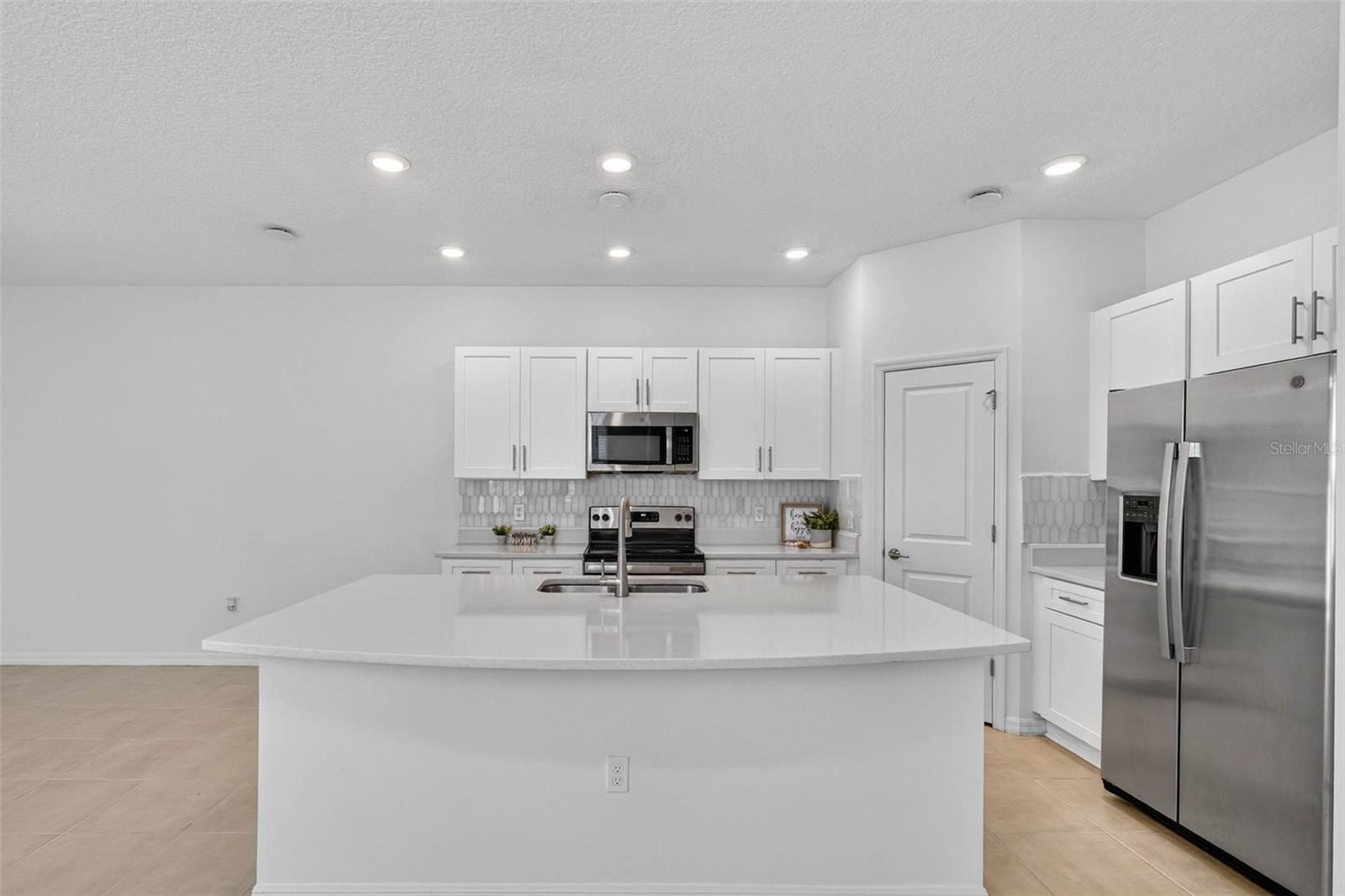 3583 DAVENPORT Crk Ct KISSIMMEE, FL 34746