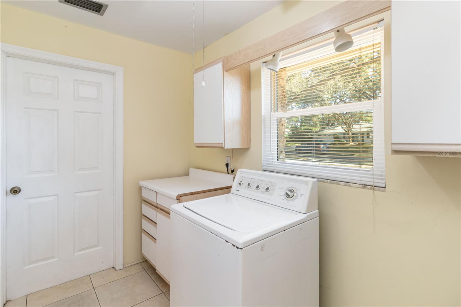 924 WALD Rd ORLANDO, FL 32806