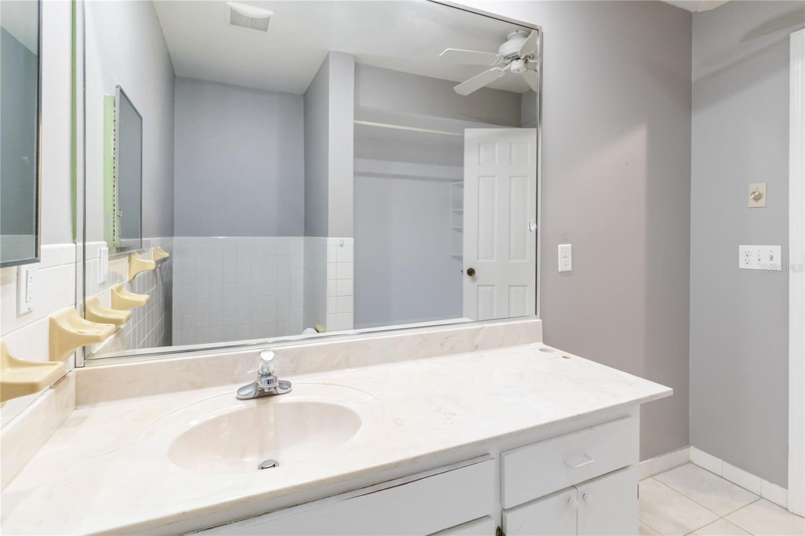 924 WALD Rd ORLANDO, FL 32806