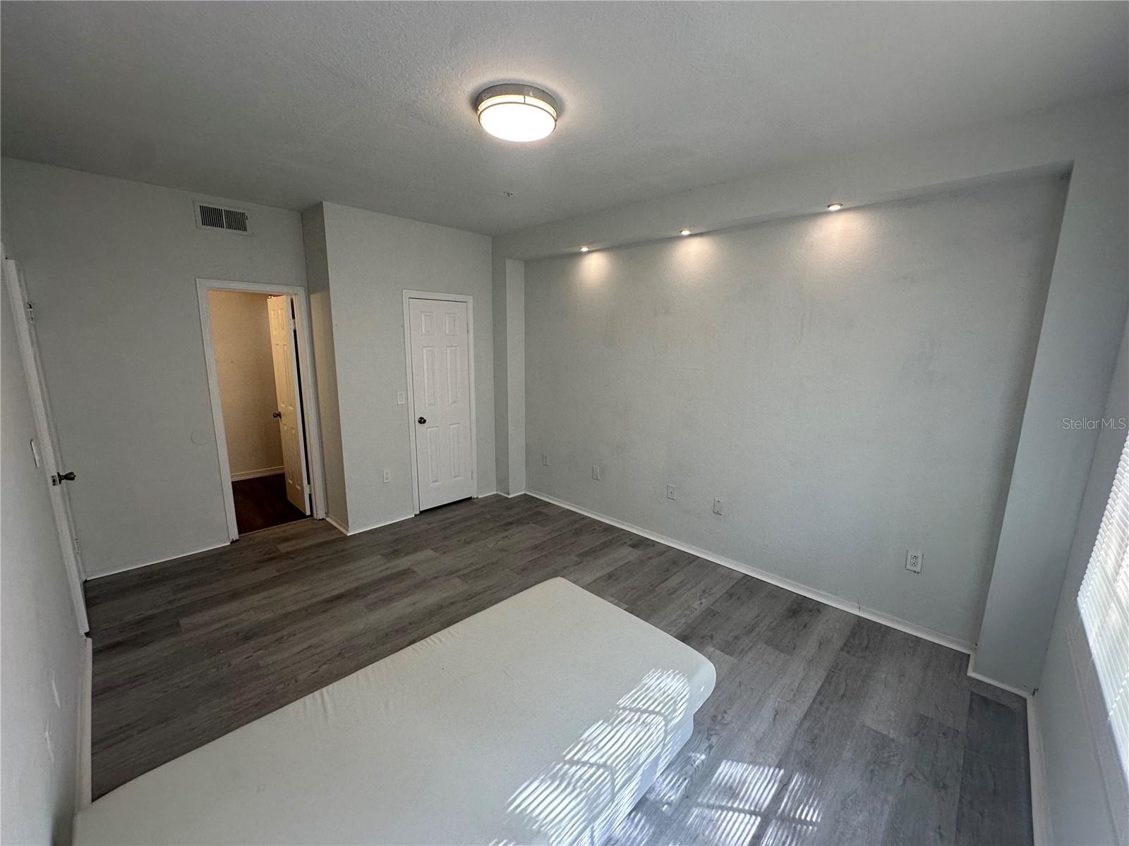 2598 ROBERT TRENT JONES Dr #1027 ORLANDO, FL 32835