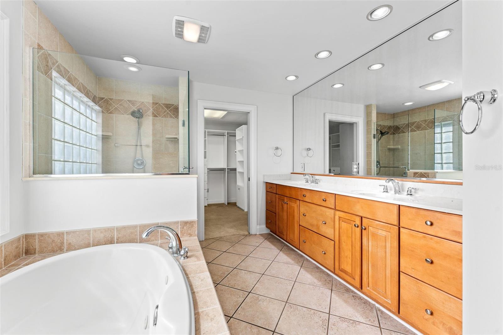 1222 MONTCALM St ORLANDO, FL 32806