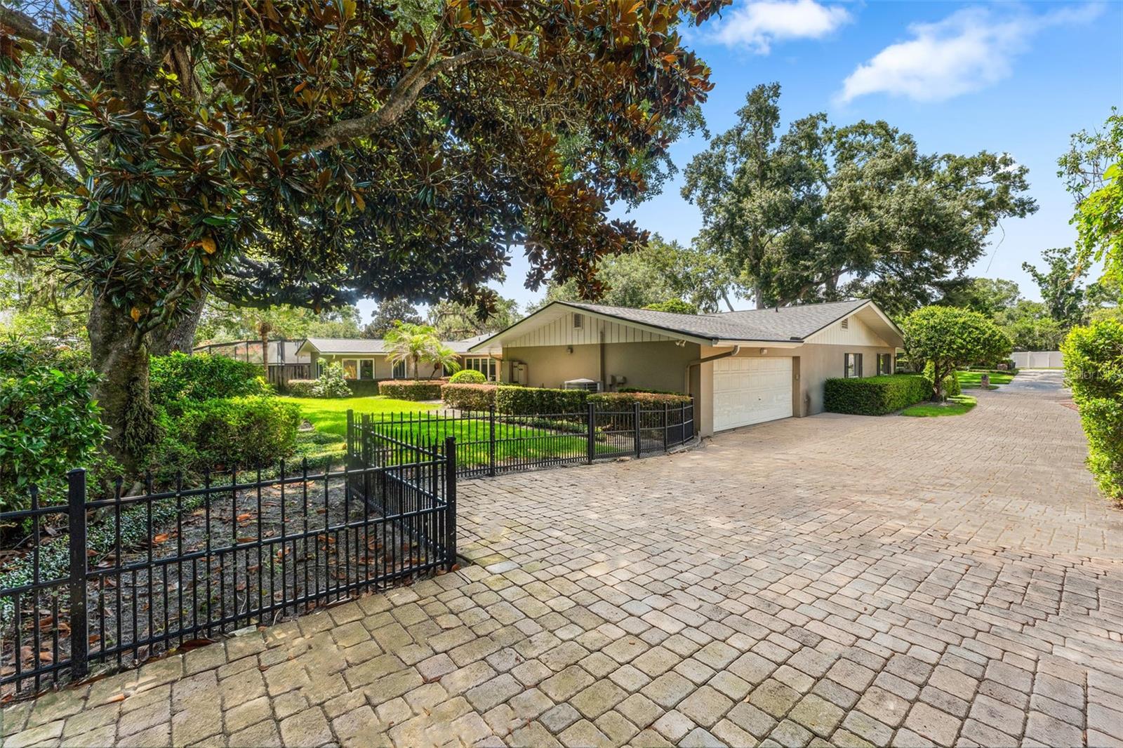 1222 MONTCALM St ORLANDO, FL 32806