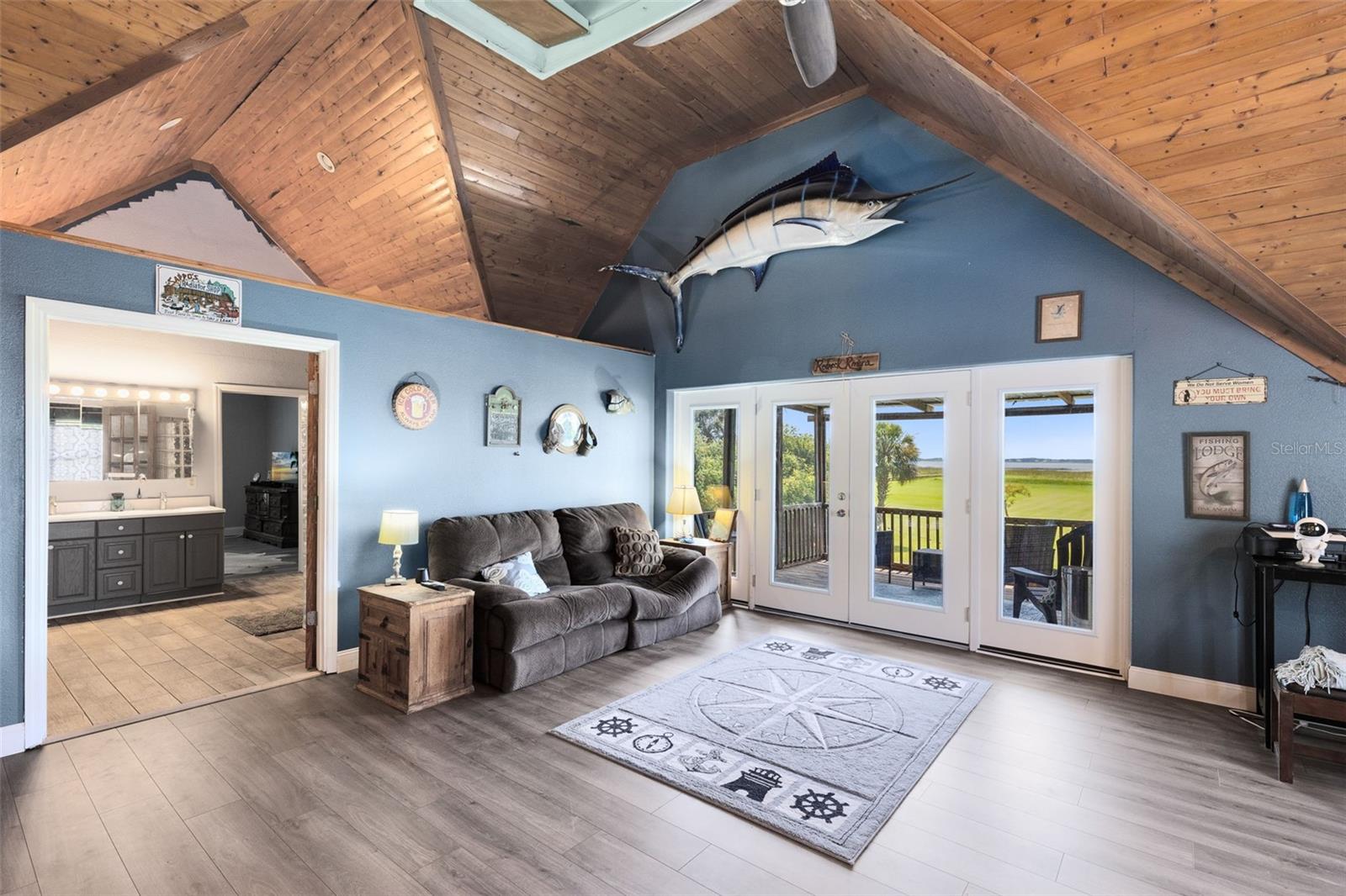 2541 RIDGEWAY Dr KISSIMMEE, FL 34746