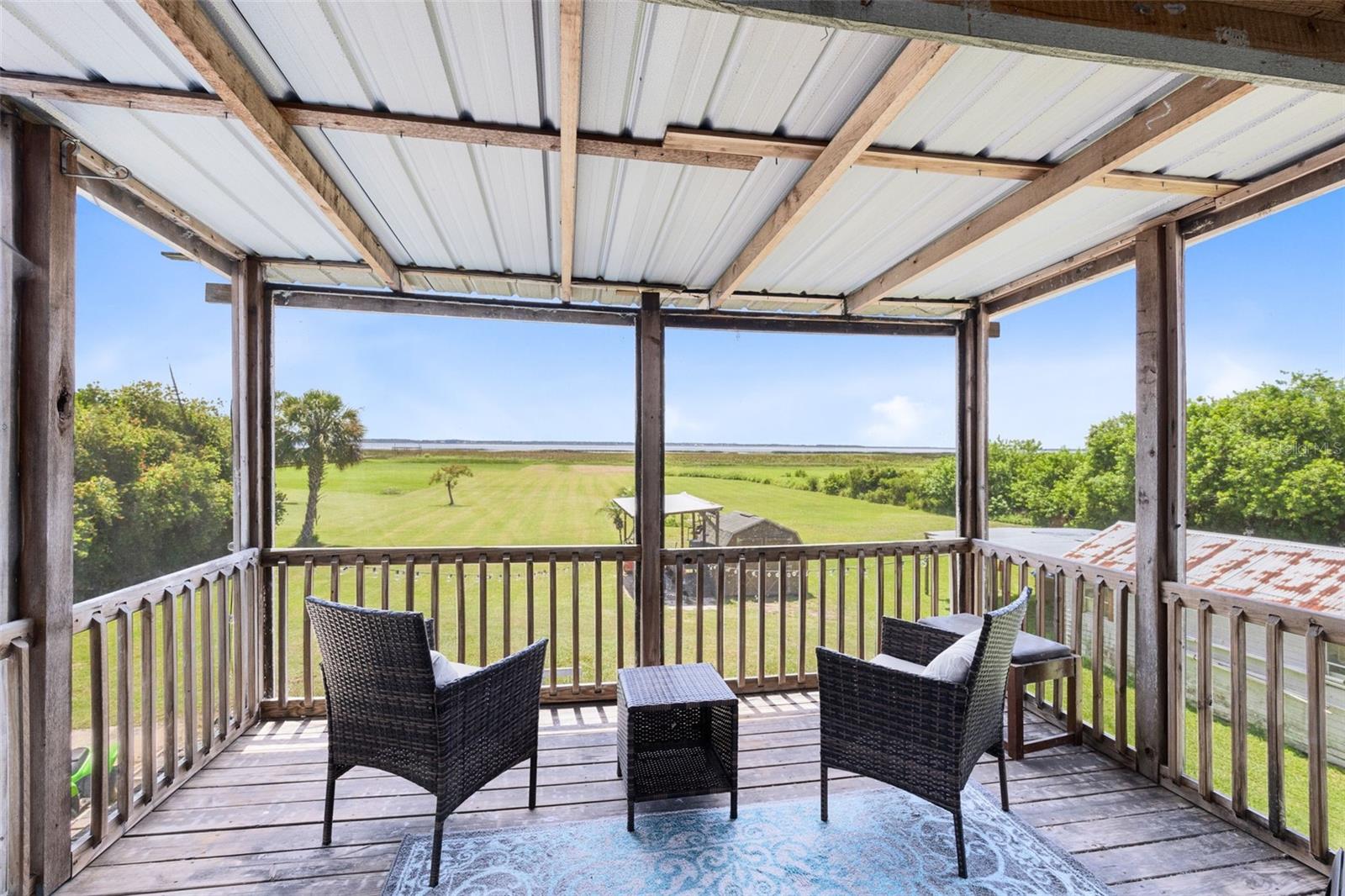 2541 RIDGEWAY Dr KISSIMMEE, FL 34746