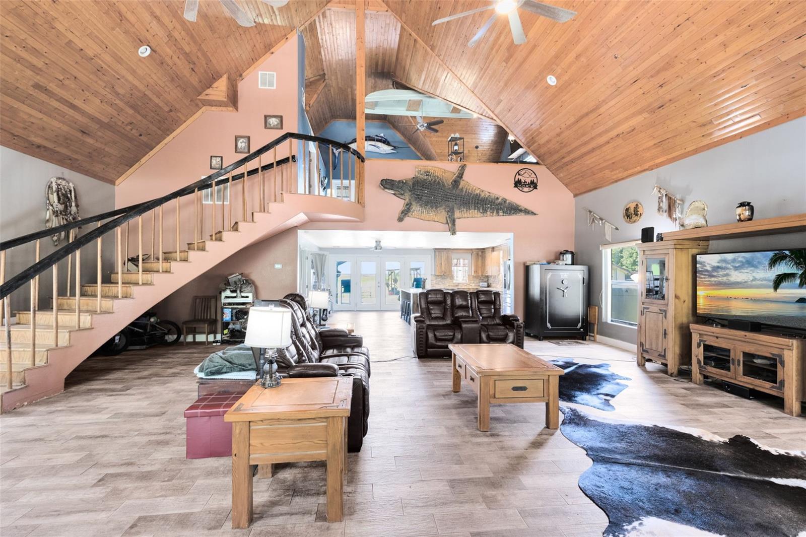 2541 RIDGEWAY Dr KISSIMMEE, FL 34746