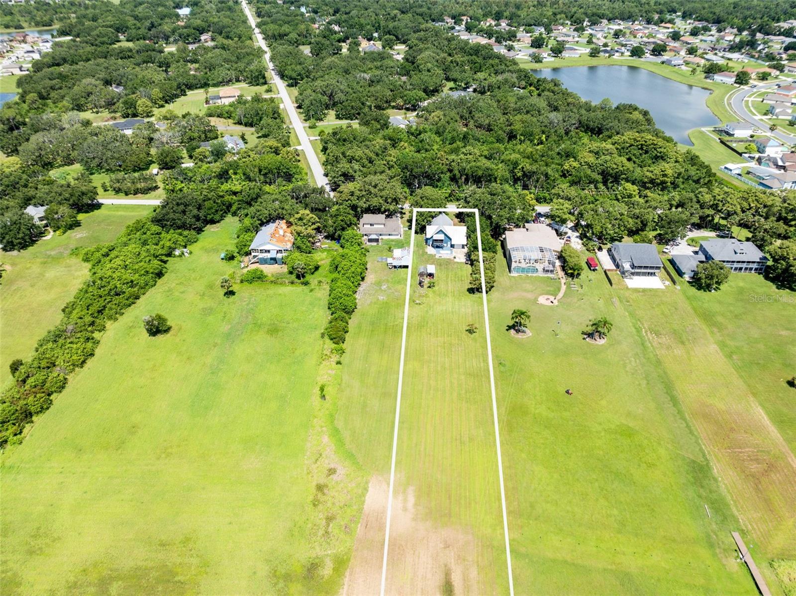 2541 RIDGEWAY Dr KISSIMMEE, FL 34746