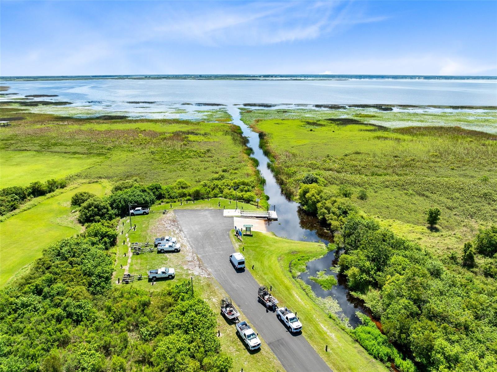 2541 RIDGEWAY Dr KISSIMMEE, FL 34746