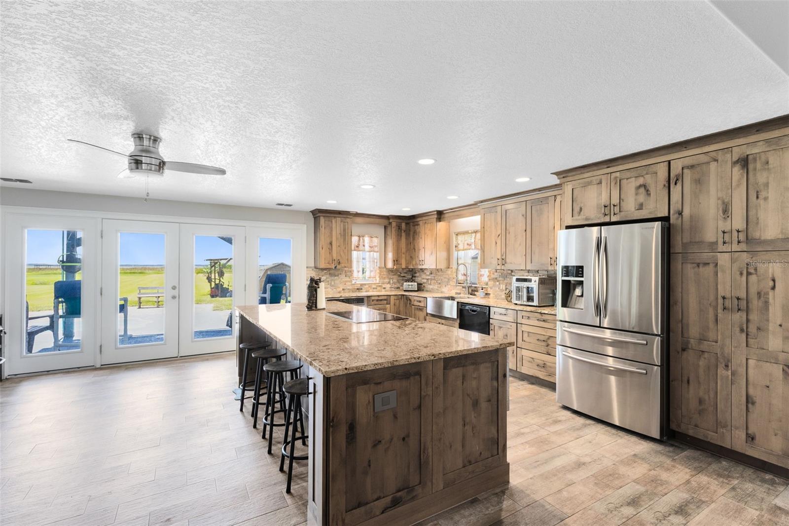 2541 RIDGEWAY Dr KISSIMMEE, FL 34746