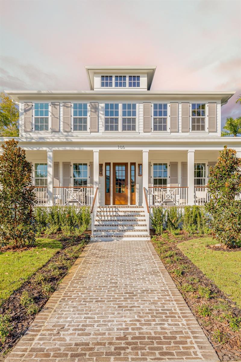 705 17TH Ave ST PETERSBURG, FL 33704