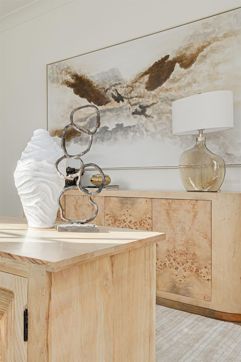 705 17TH Ave ST PETERSBURG, FL 33704