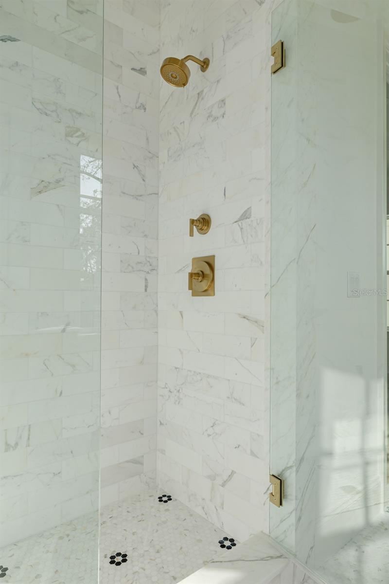 705 17TH Ave ST PETERSBURG, FL 33704