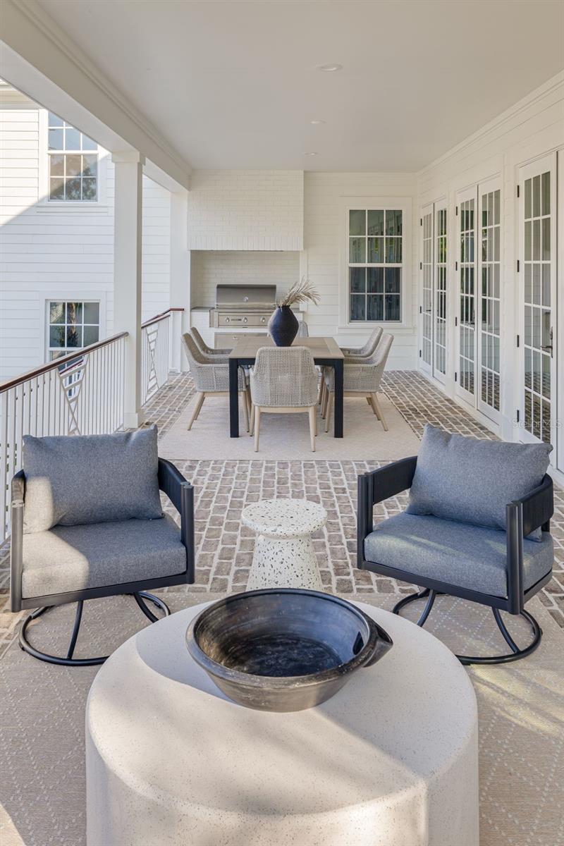 705 17TH Ave ST PETERSBURG, FL 33704